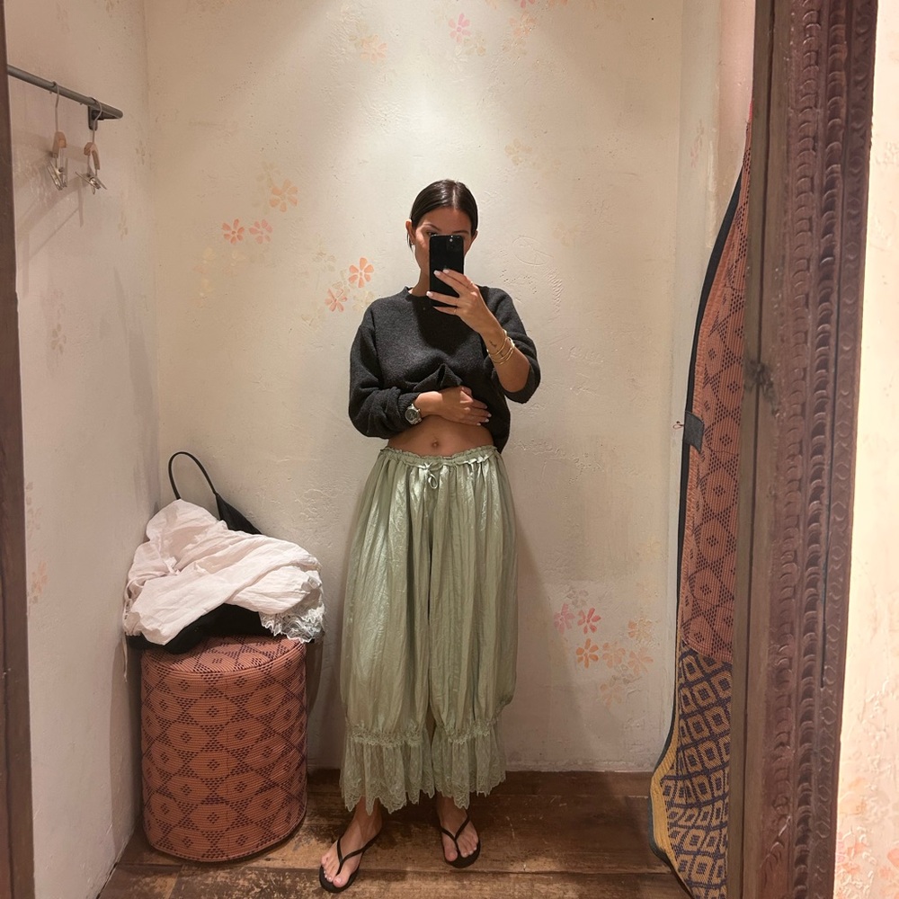 Light Green Harem Capris - Picture 7 of 7
